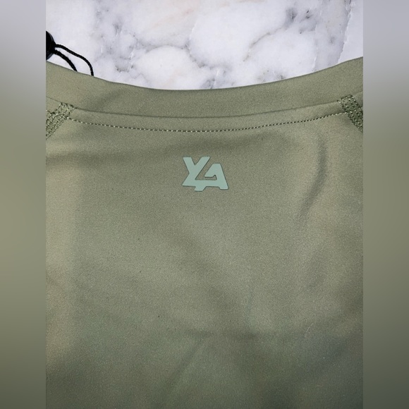 YoungLA Legacy Compression Top - Picture 6 of 7